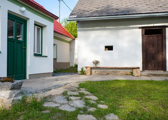 Pelechy 度假居 Kovářov